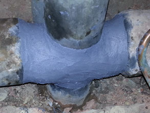 Sewage pipe sealed with Belzona 1291 (ES-Metal) and wrapped over with Belzona 1161 (Super UW-Metal) Sewage pipe sealed with Belzona 1291 (ES-Metal) and wrapped over with Belzona 1161 (Super UW-Metal)